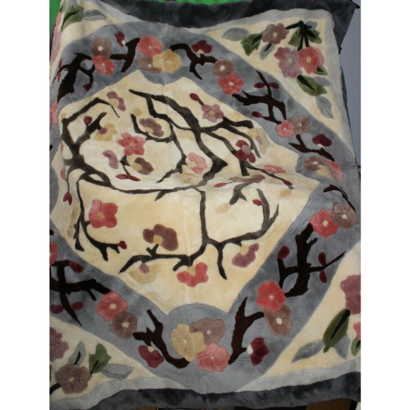 Auskin Traders New Zealand Sheepskin Flower Rug Large Area Carpet 80 x 140 - Picture 9 of 13